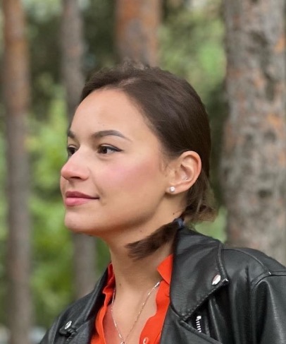 Елизавета Романова — Преподаватель химии